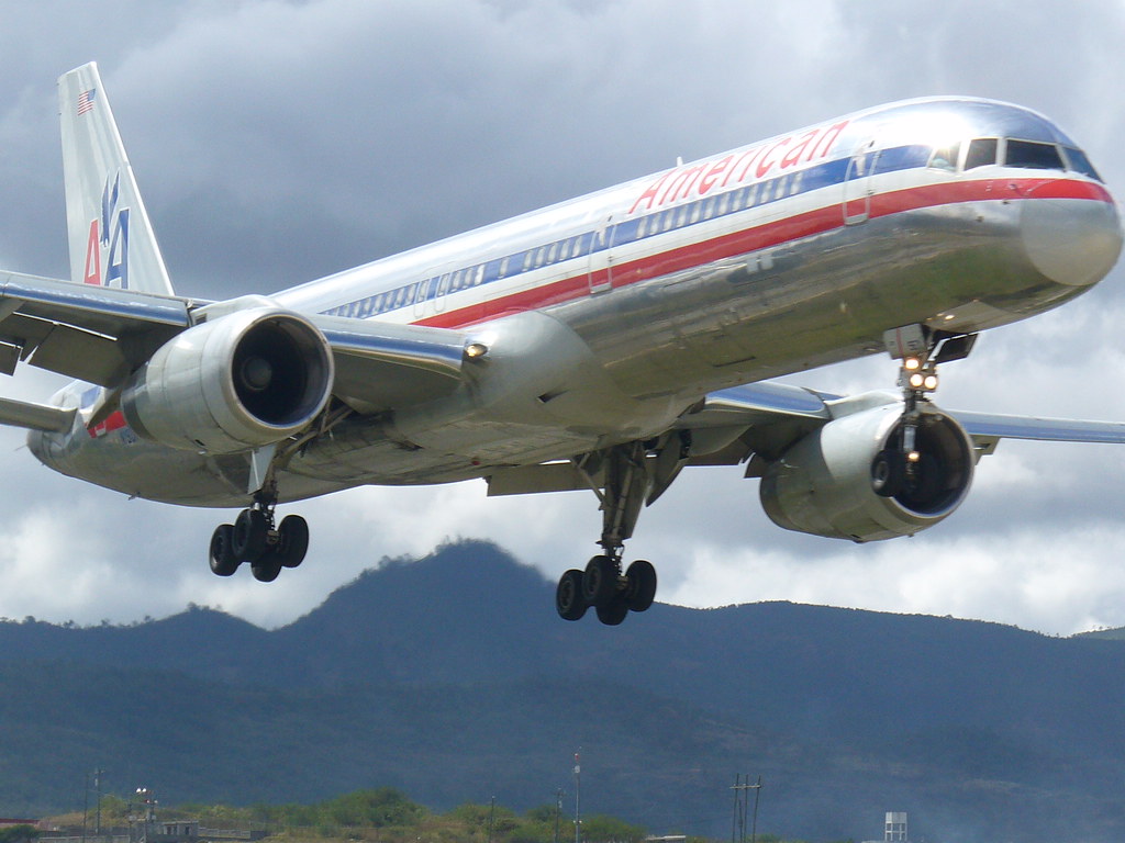 american-airlines-expands-starlink-internet-service-to-500-aircraft American Airlines Expands Starlink Internet Service to 500+ Aircraft