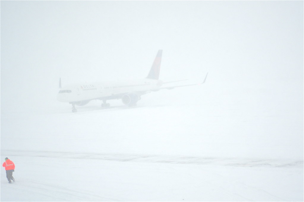 american-delta-united-cancel-flights-at-atlanta-dallas-jfk American, Delta, United Cancel Flights at Atlanta, Dallas, JFK