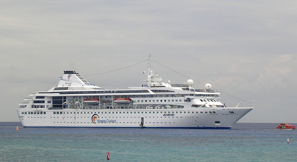 caribbean-u-s-cruise-demand-surges-despite-health-warnings-in-2026 Caribbean & U.S. Cruise Demand Surges Despite Health Warnings in 2026