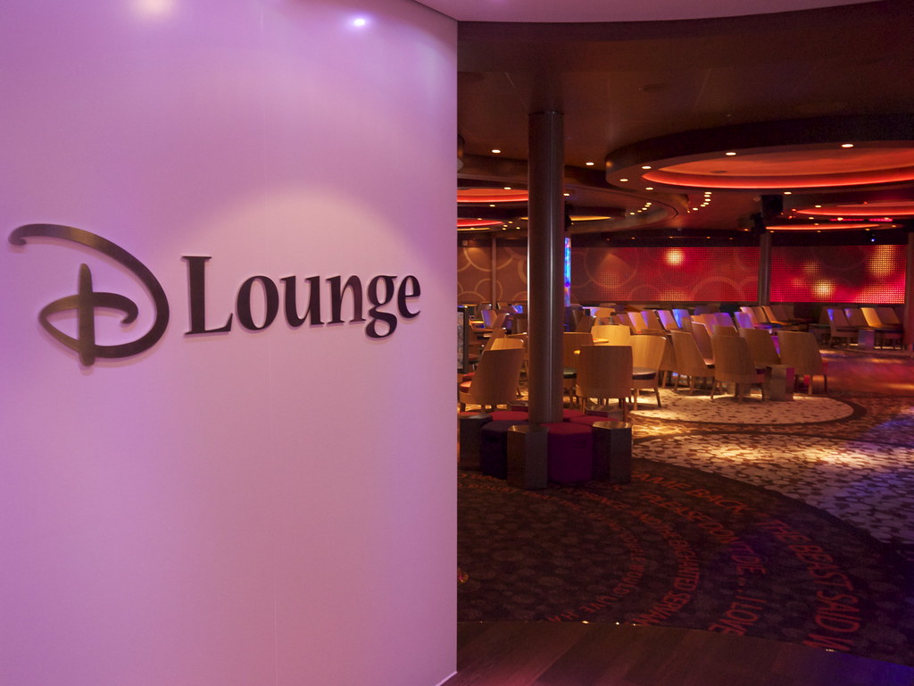 Carnival Glory Adds Upgraded Casino and Teen Club Before Bahamas Cruises Carnival Glory Adds Upgraded Casino and Teen Club Before Bahamas Cruises