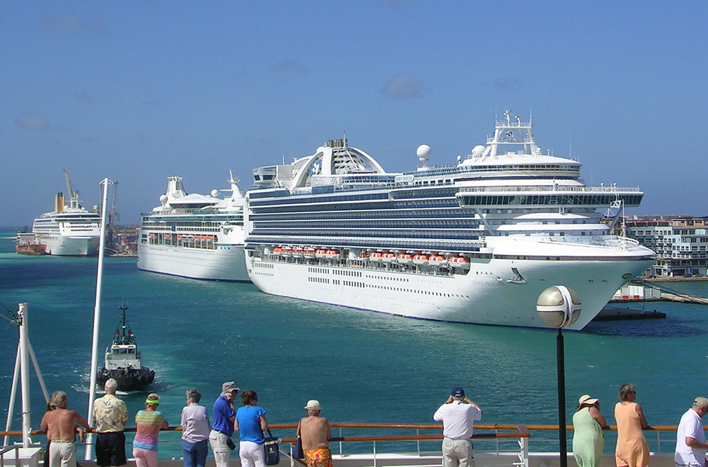 Disney Cruise Evacuates All Passengers, Families Left Stranded Disney Cruise Evacuates All Passengers, Families Left Stranded