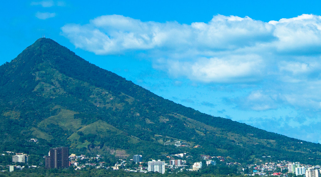 El Salvador April 2026 Tourism Boom Attracts U.S. Travelers El Salvador April 2026 Tourism Boom Attracts U.S. Travelers