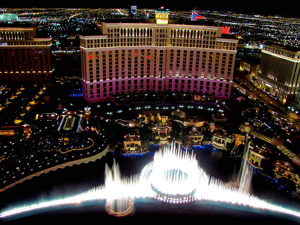 expedia-s-ai-travel-marketplace-transforming-las-vegas-and-yellowstone Expedia’s AI Travel Marketplace Transforming Las Vegas and Yellowstone Tourism for U.S. Travelers