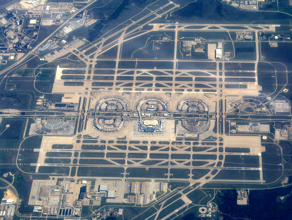 faa-ground-stop-and-storms-cause-hundreds-of-flight-cancellations-at-d FAA Ground Stop and Storms Cause Hundreds of Flight Cancellations at Dallas Airports