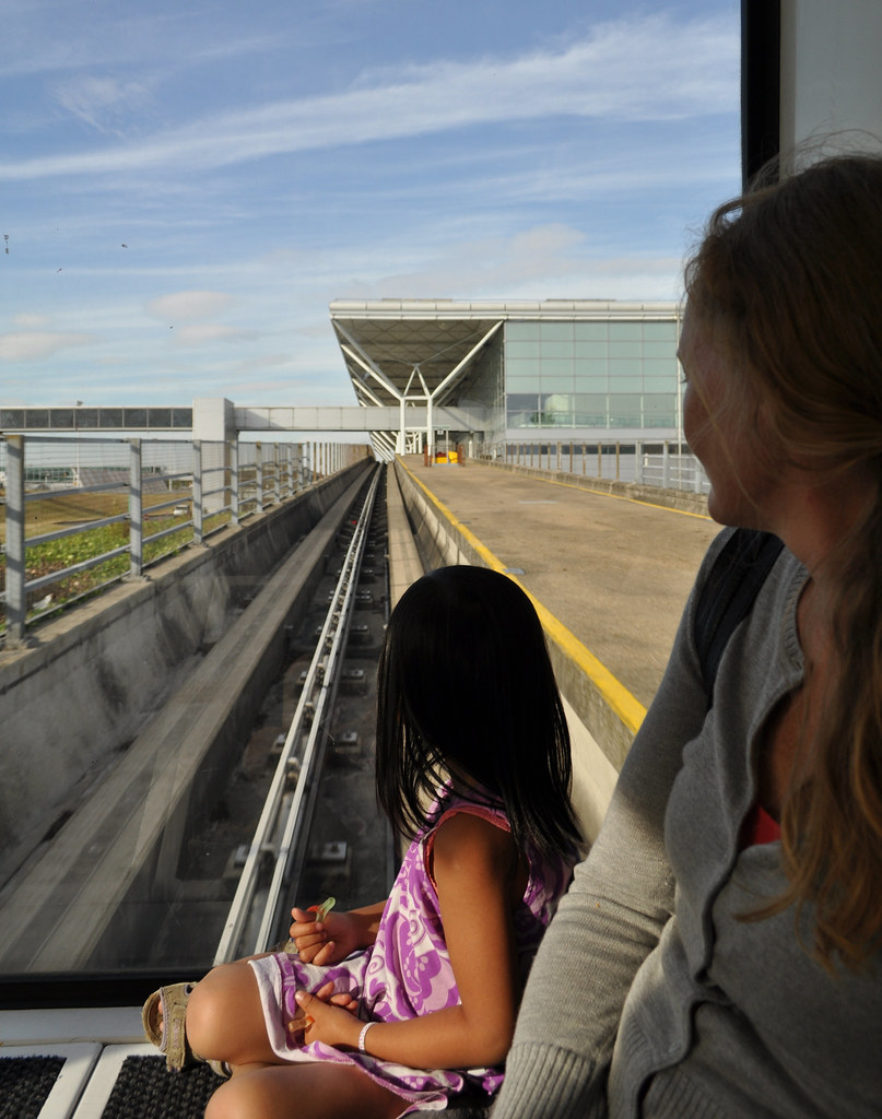 Flight Delays and Cancellations at London Gatwick May 21, 2026 Flight Delays and Cancellations at London Gatwick May 21, 2026