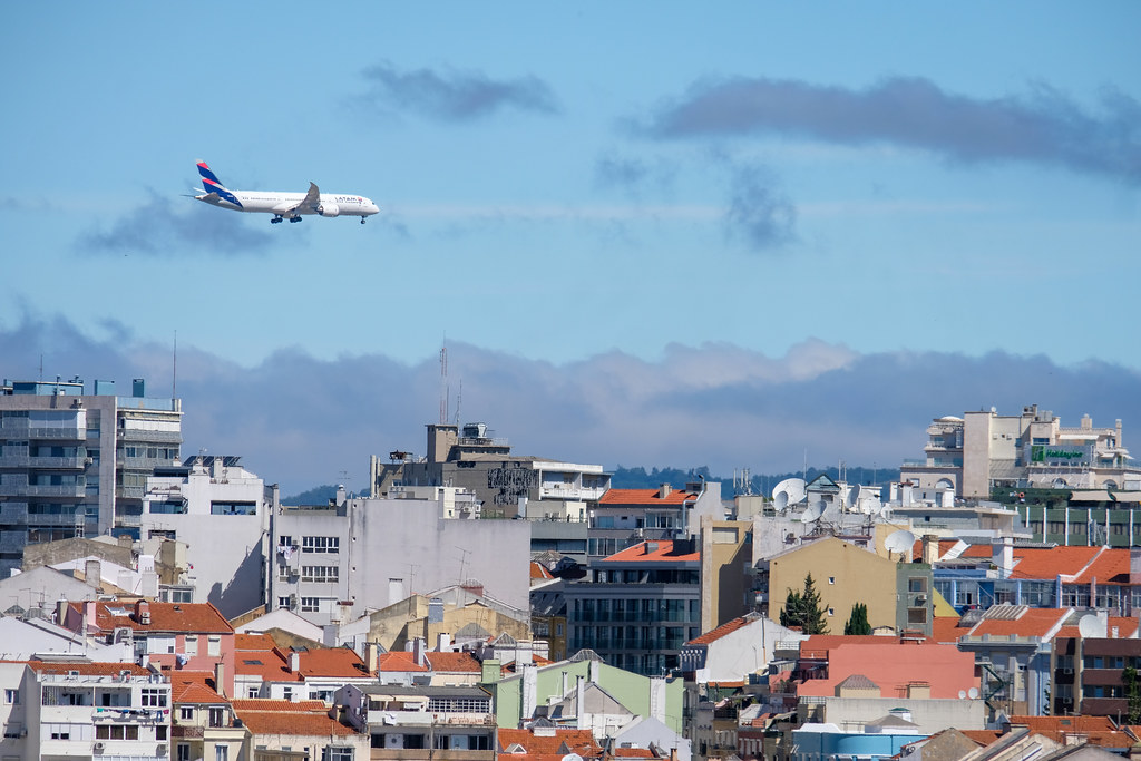 flight-hotel-costs-divide-us-summer-2026-travelers Flight, Hotel Costs Divide US Summer 2026 Travelers