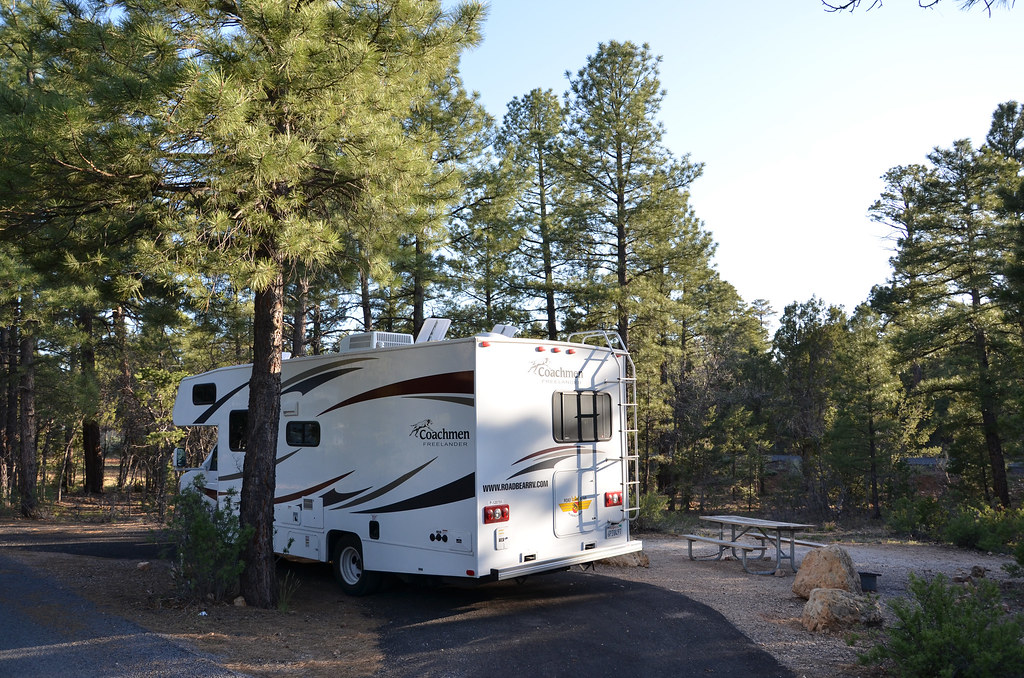 GM Trailering Technology Makes Summer Travel Easier GM Trailering Technology Makes Summer Travel Easier