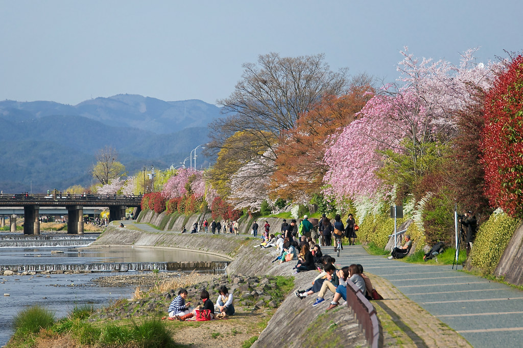 Japan Experiences Explosive Tourist Arrival Growth in April Japan Experiences Explosive Tourist Arrival Growth in April
