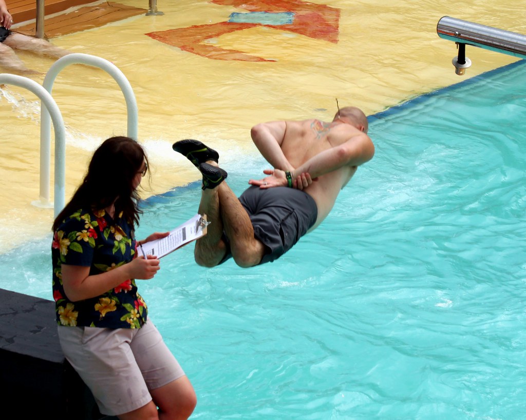 lawsuit-filed-against-carnival-cruise-over-hot-pool-deck-burns Lawsuit Filed Against Carnival Cruise Over Hot Pool Deck Burns