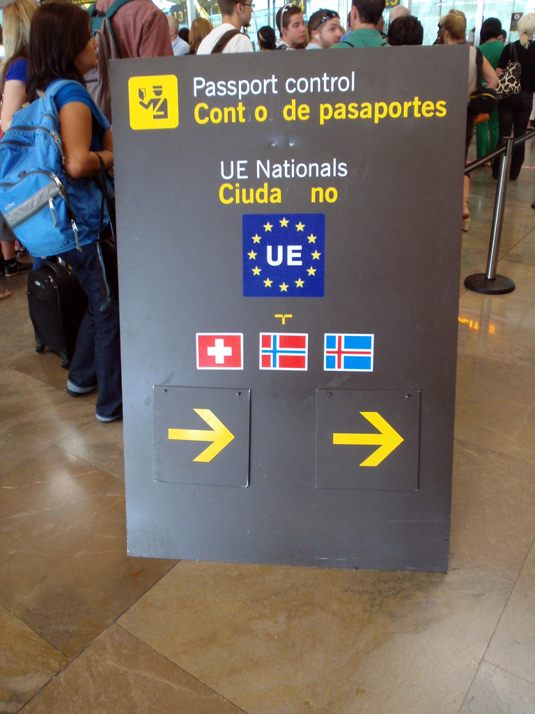 New AI Border Controls in Europe: Impact on U.S. Summer Travelers New AI Border Controls in Europe: Impact on U.S. Summer Travelers