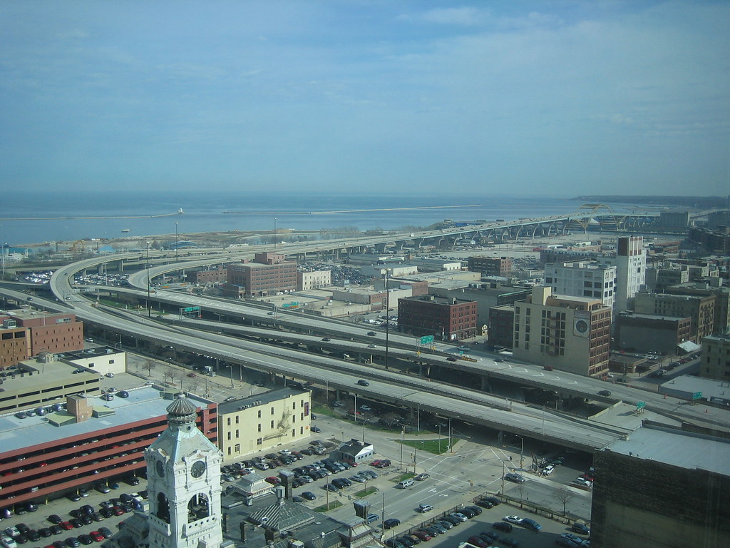 Port Milwaukee Enters Record Cruise Era Reviving Great Lakes Travel Port Milwaukee Enters Record Cruise Era Reviving Great Lakes Travel