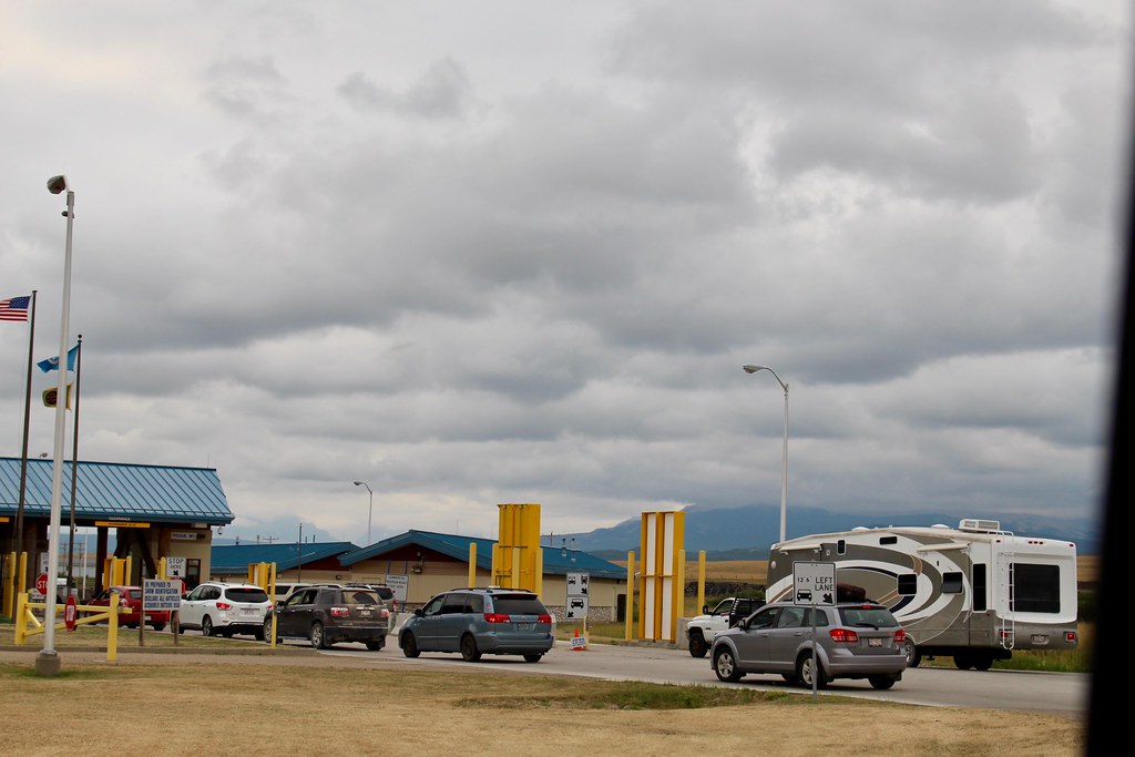 What U.S. Travelers Should Know About Canada’s Entry Rule Disruptions Amid Visitor Surge What U.S. Travelers Should Know About Canada's Entry Rule Disruptions Amid Visitor Surge