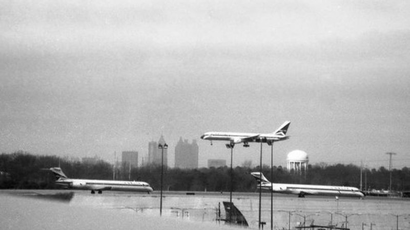 Atlanta Airport Reports 254 Delays and 12 Cancellations Today Atlanta Airport Reports 254 Delays and 12 Cancellations Today