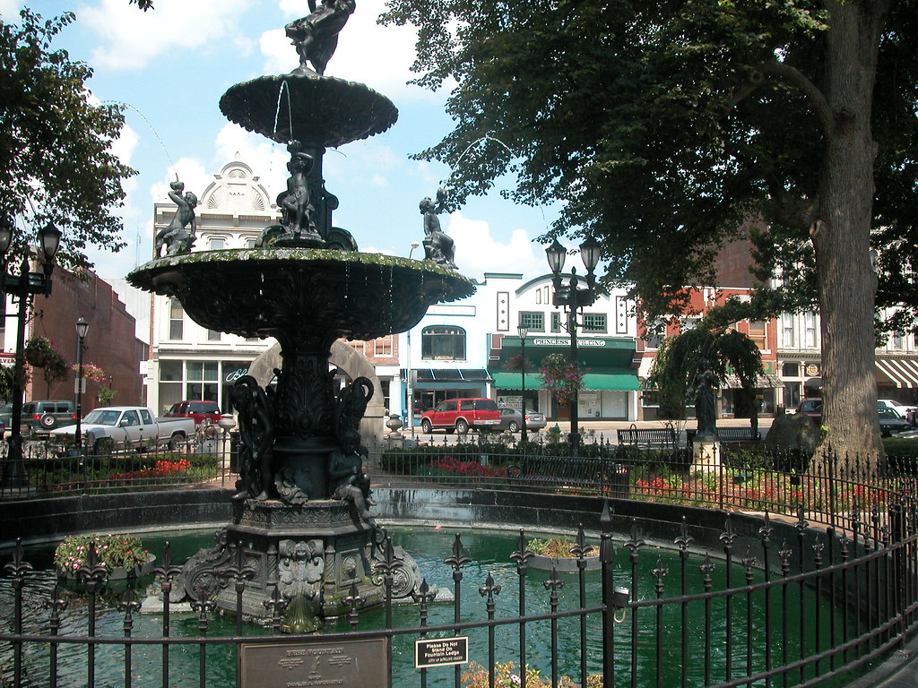 Bowling Green and Warren County Tourism Surpass $490 Million Economic Impact Bowling Green and Warren County Tourism Surpass $490 Million Economic Impact