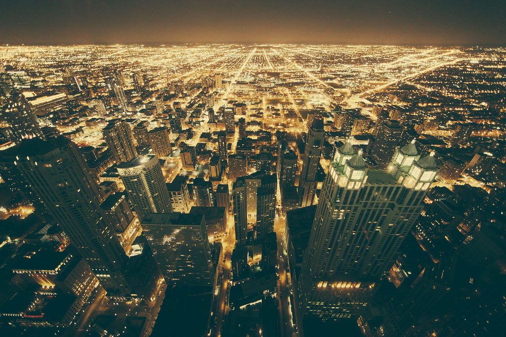 Chicago Tourism Sees Intl Visitor Drop; Domestic Travel, Events Boost Hotels 2026 Chicago Tourism Sees Intl Visitor Drop; Domestic Travel, Events Boost Hotels 2026