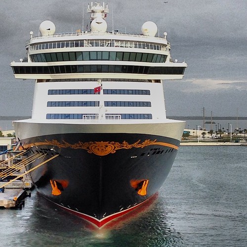 disney-cruise-line-adds-fee-and-tightens-alcohol-limits-from-june-3-20 Disney Cruise Line Adds Fee and Tightens Alcohol Limits from June 3, 2026