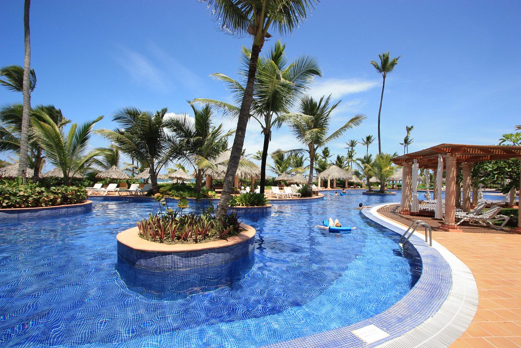 dominican-republic-leads-caribbean-tourism-with-resort-and-arrival-gro Dominican Republic Leads Caribbean Tourism with Resort and Arrival Growth