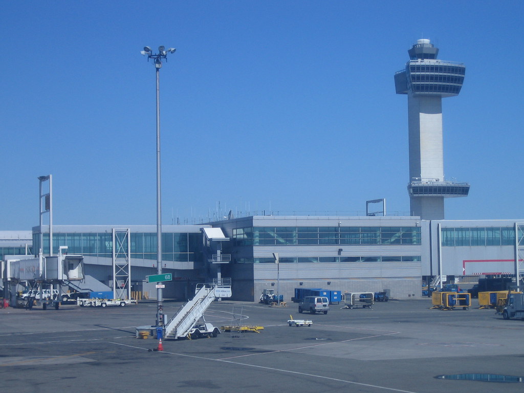 flight-cancellations-and-delays-hit-jfk-involving-delta-jetblue-icelan Flight Cancellations and Delays Hit JFK Involving Delta, JetBlue, Icelandair, and Air France