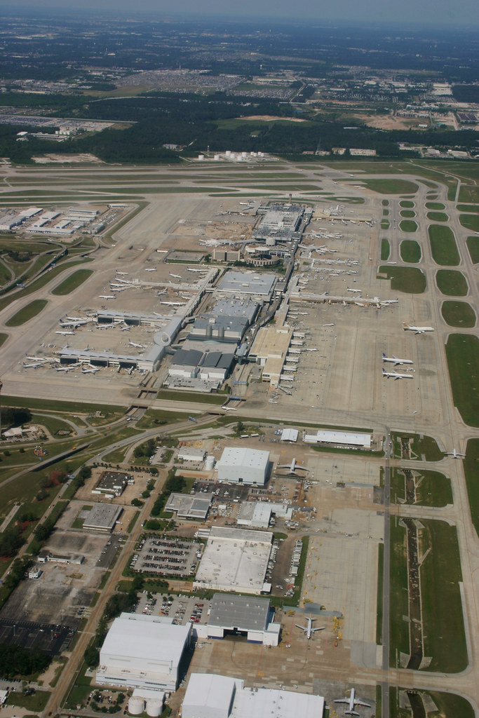 Houston Bush Airport Hit by Massive Flight Cancellations and Delays Houston Bush Airport Hit by Massive Flight Cancellations and Delays