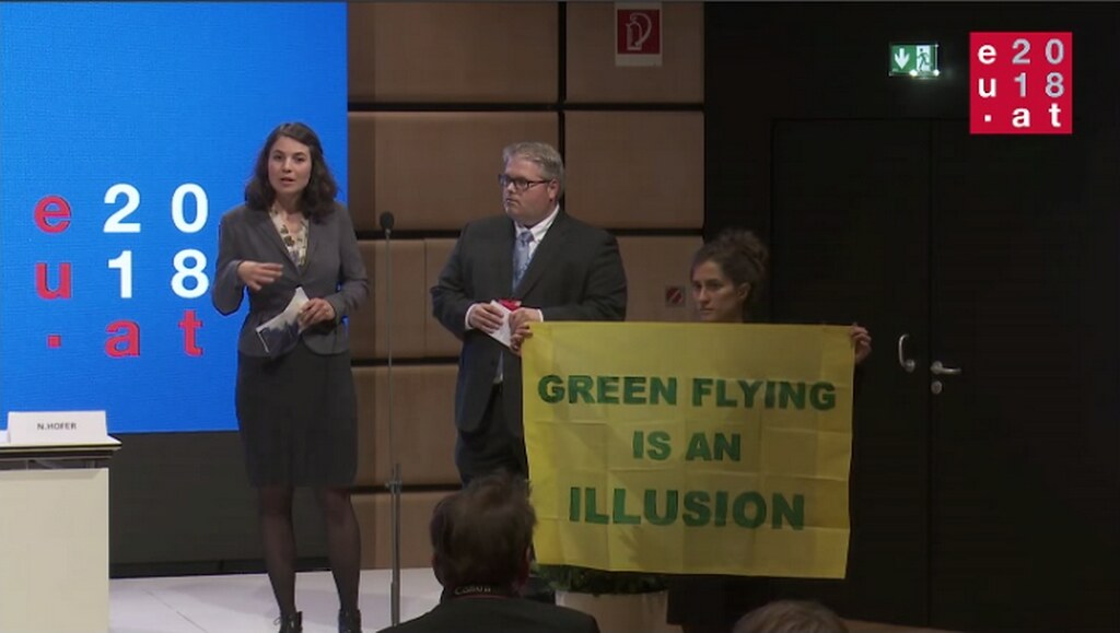 IATA Summit Notes 35% Drop in Airline Profits IATA Summit Notes 35% Drop in Airline Profits