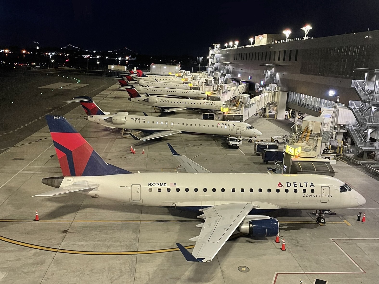 laguardia-airport-hit-by-210-flight-delays-and-cancellations LaGuardia Airport Hit by 210 Flight Delays and Cancellations