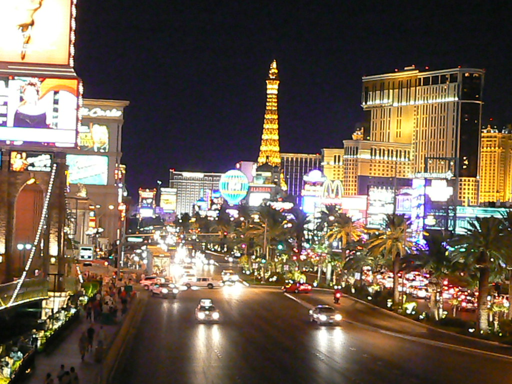 Las Vegas GP Package with 5-Night Hotel Under £1,800 Las Vegas GP Package with 5-Night Hotel Under £1,800