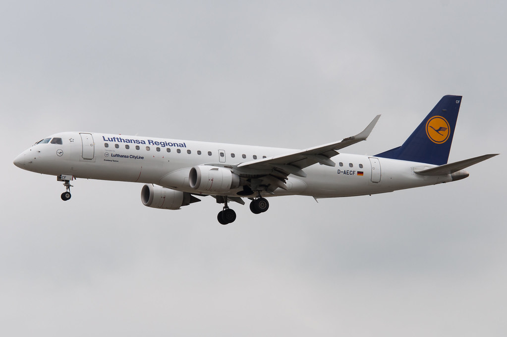 lufthansa-faces-492-delays-and-158-cancellations-across-key-airports Lufthansa Faces 492 Delays and 158 Cancellations Across Key Airports
