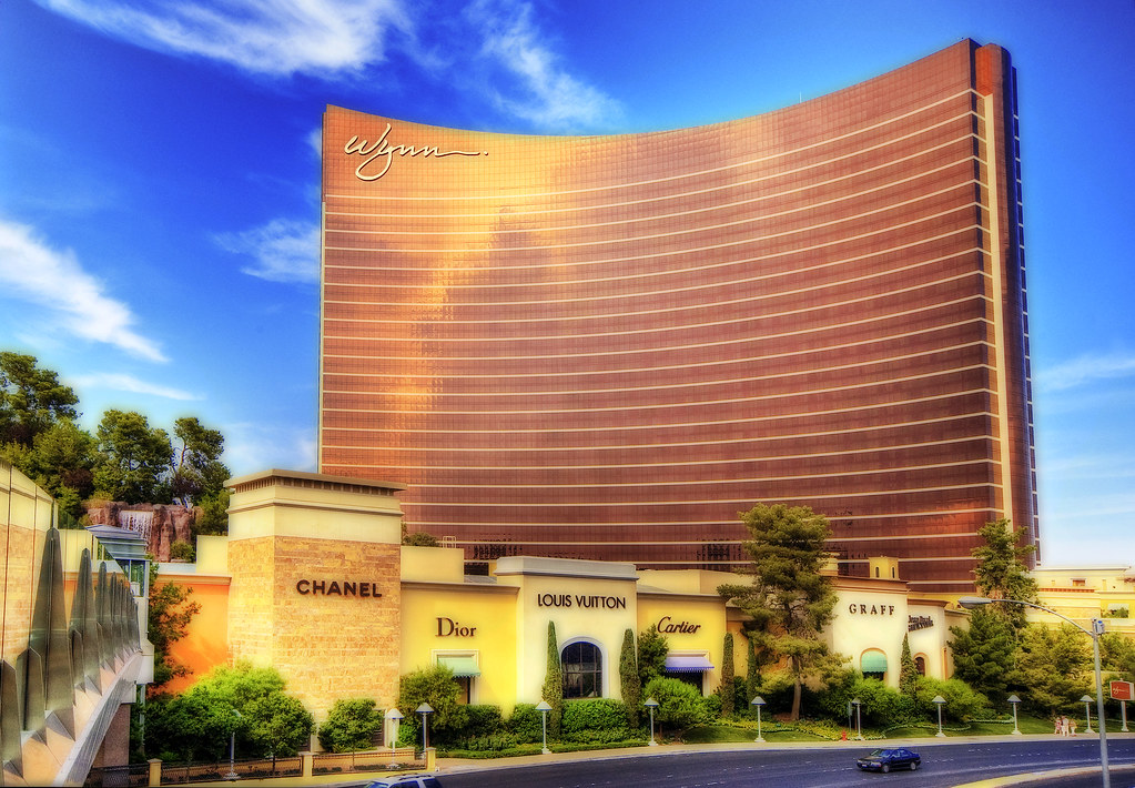 Marriott Debuts Dual-Branded Hotel Serving Las Vegas Convention Crowd Marriott Debuts Dual-Branded Hotel Serving Las Vegas Convention Crowd
