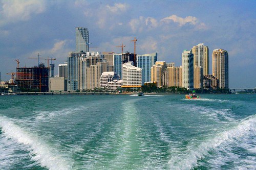 Miami-Dade Tourism Drives Regional Growth Miami-Dade Tourism Drives Regional Growth