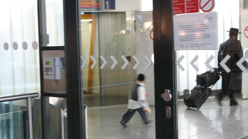 More Than 450 Cancellations and 885 Delays Hit US Airports June 16, 2026 More Than 450 Cancellations and 885 Delays Hit US Airports June 16, 2026