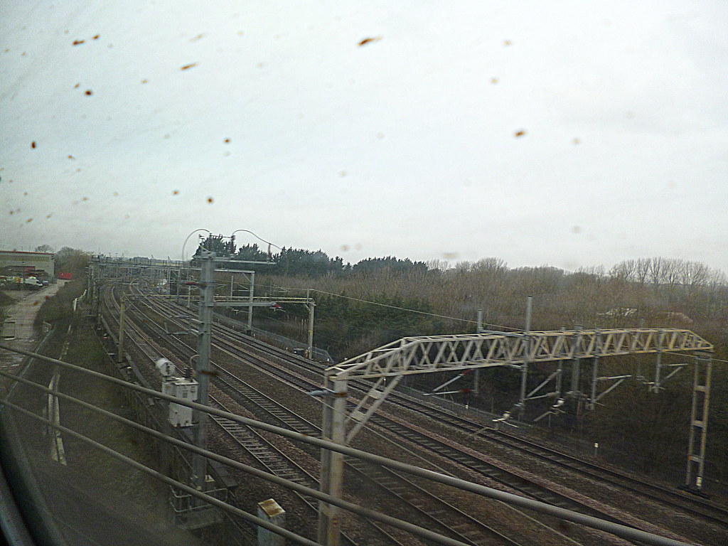 Nuneaton Rugby Bridge Partially Collapses, Disrupting UK West Coast Rail Service Nuneaton Rugby Bridge Partially Collapses, Disrupting UK West Coast Rail Service