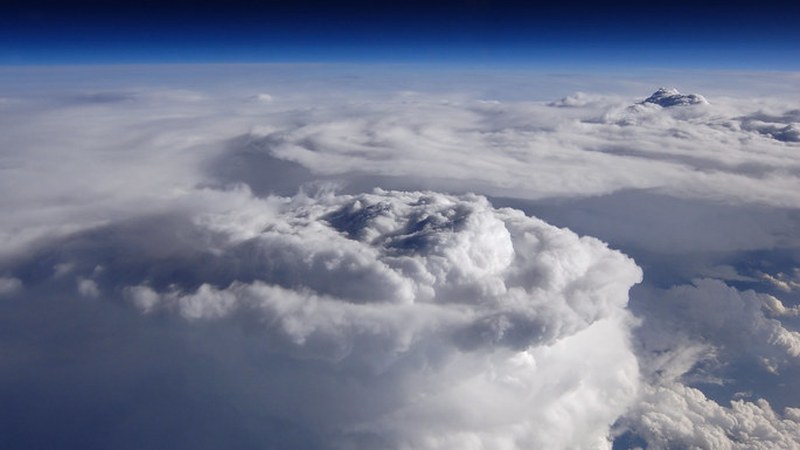 Over 900 Flights Grounded at Heathrow and Gatwick Amid Thunderstorms Over 900 Flights Grounded at Heathrow and Gatwick Amid Thunderstorms