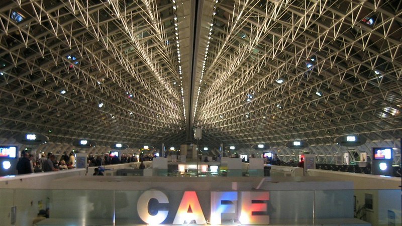 Paris Airports Face 471 Flight Delays and 10 Cancellations on June 21 Paris Airports Face 471 Flight Delays and 10 Cancellations on June 21