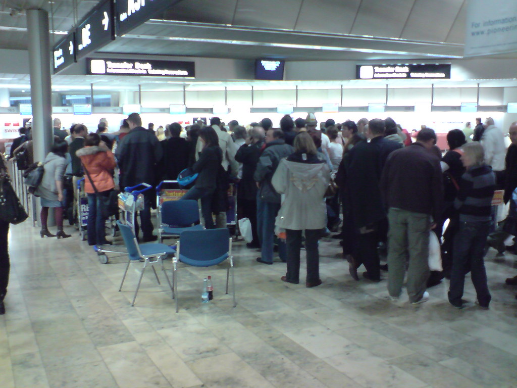 Storms Trigger Hundreds of Flight Cancellations in US Amid World Cup Travel Storms Trigger Hundreds of Flight Cancellations in US Amid World Cup Travel