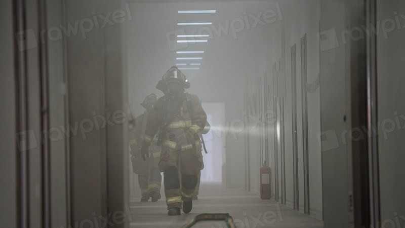 Two Firefighters Die in Mérignac Fire Near Bordeaux Airport, Flights Delayed Fatal Fire at Bordeaux Airport Delays Flights and Kills Two Firefighters