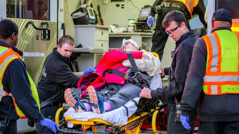 Two Firefighters Killed in Mérignac Fire Causing Bordeaux Airport Flight Delays Firefighter Deaths and Flight Delays Hit Bordeaux Airport Today
