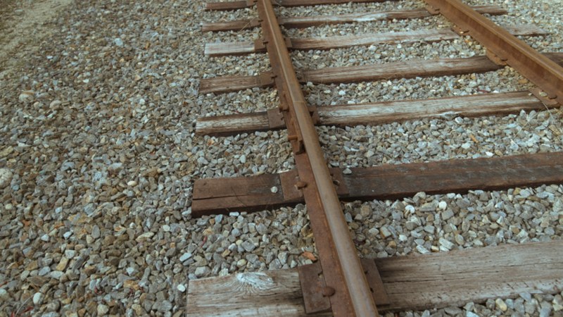 South Western Railway Imposes Speed Reductions and Timetable Changes from August 10 Heatwave Causes Rail Slowdowns in England