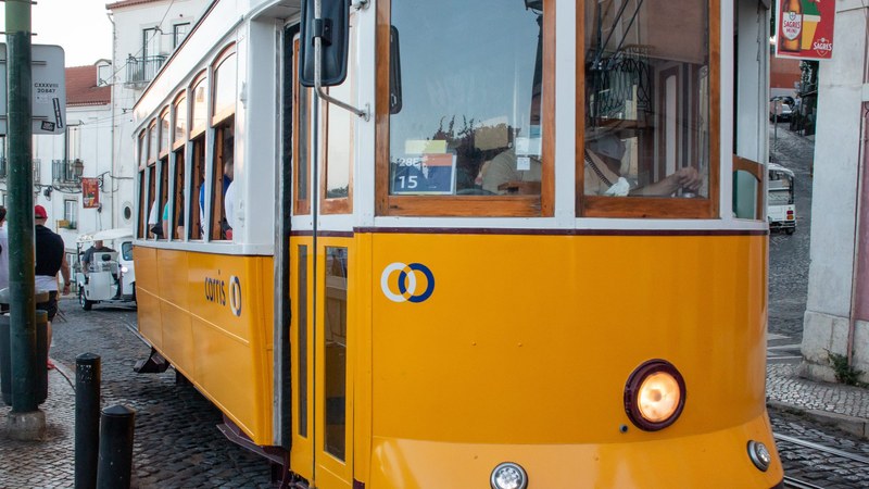 Hungary Announces €9.76 Billion National Railway Investment Plan Hungary Launches €10 Billion Rail Investment Including Tram-Trains and Metro Extensions