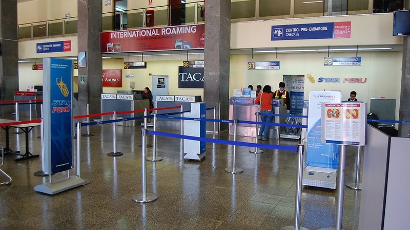 United Airlines Cancels 2,000+ U.S. Flights Amid Technology Outage United Airlines Grounds 2,000+ Flights Nationwide Amid Tech Failure