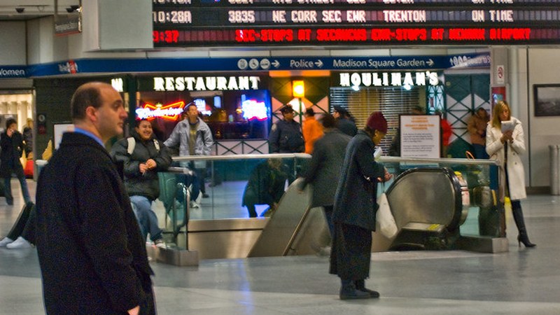 US Airports See Nearly 400 Cancellations and 511 Delays on July 7, 2026 US Airports See Nearly 400 Cancellations and 511 Delays on July 7, 2026
