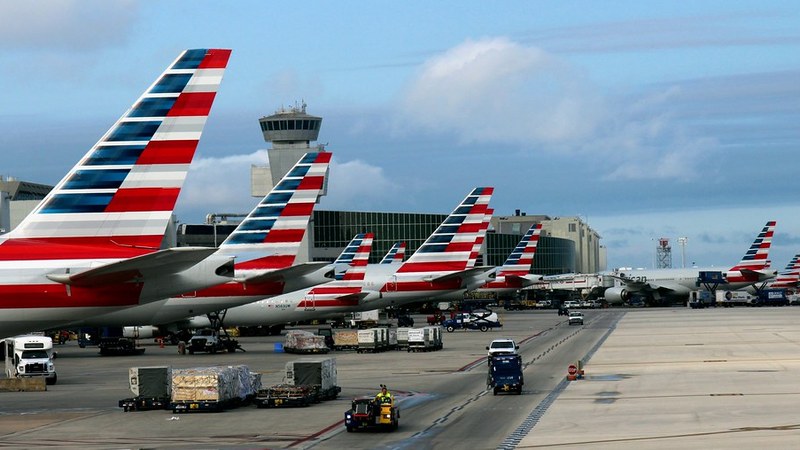 American Airlines Flight Delays at Chicago O’Hare and Dallas Fort Worth Hubs American Airlines experiences flight delays at US hubs today