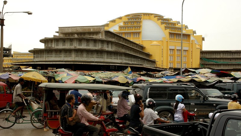 Cambodia 2025 Tourism Sees 16.9% Drop in International Visitors Domestic Travel Cushions Cambodia Tourism in 2025-26 Border Crisis