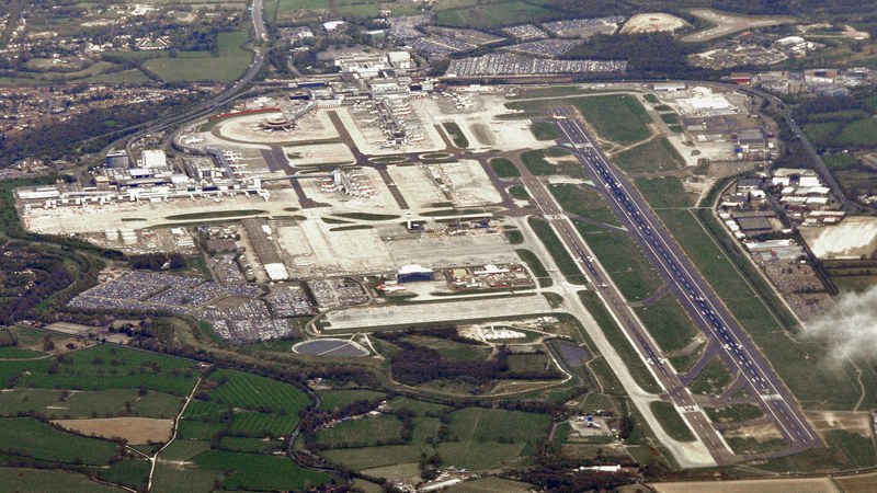 Grass fire closure causes Heathrow flight delays and cancellations Runway Closure at Heathrow Due to Grass Fire Causes Flight Disruptions