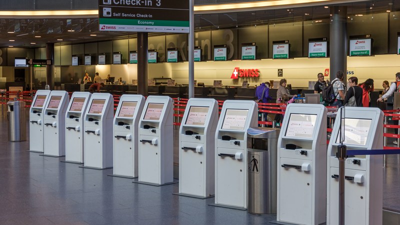 IT System Failure at Zurich Airport Leads to Flight Delays and Capacity Limits Zurich Airport Faces Flight Delays Due to IT Disruption
