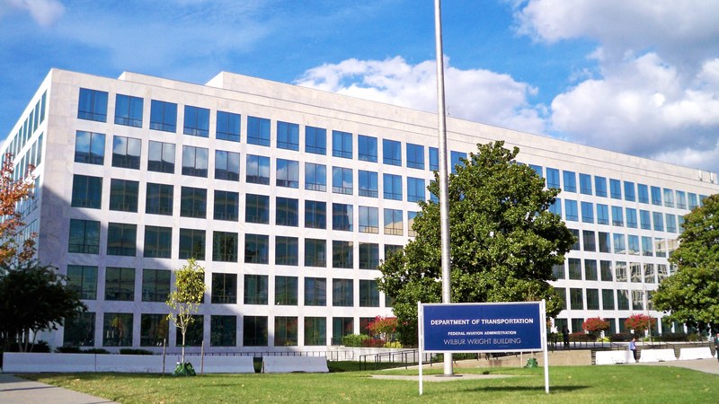 FAA Imposes Schedule Caps and Slot Controls to Reduce US Flight Delays FAA Enacts Schedule Reductions to Ease US Flight Delays