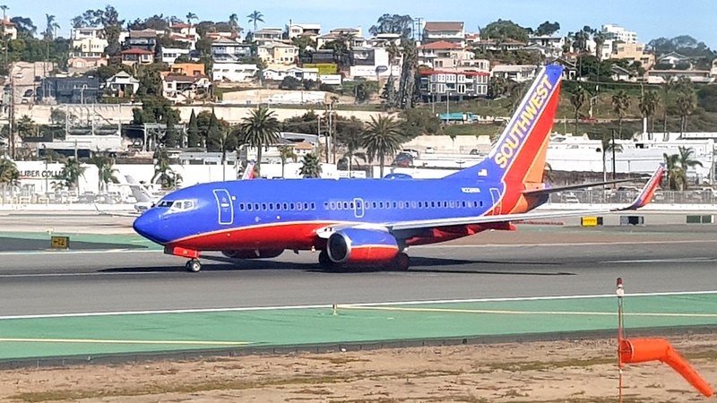 NYC Airports Resume Flights After FAA Communications Outage Causes Hundreds of Cancellations Flight Operations Resume at New York Airports After Northeast Disruption