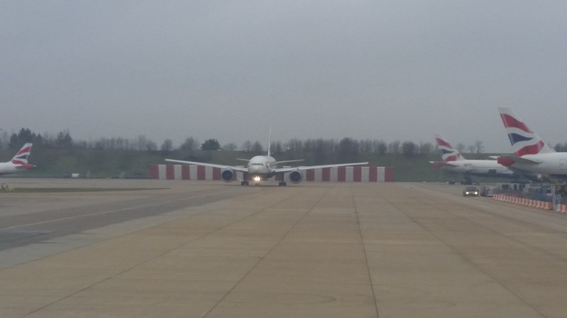 Norse Atlantic Flight Stalls Runway 26L at London Gatwick, Causing 330+ Delays Flights Grounded at Gatwick Due to Plane Stuck on Runway Today