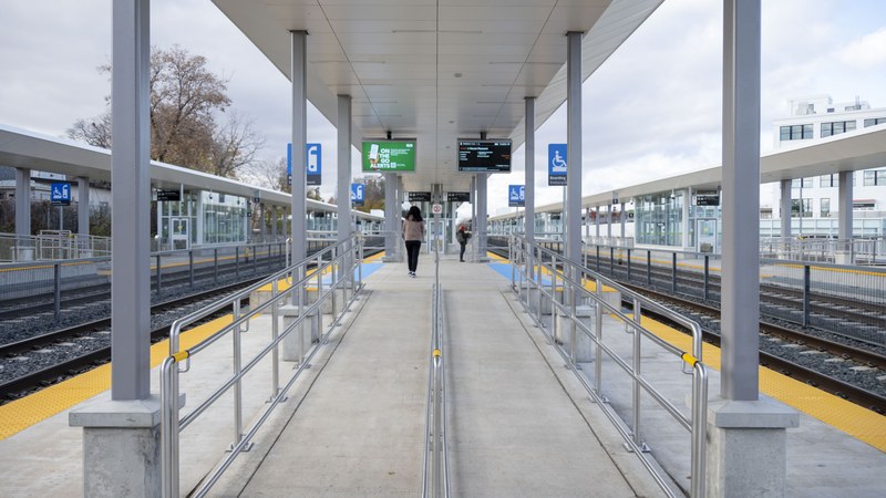Lakeshore West GO Train Incident Causes Delays West of Exhibition Station Lakeshore West GO Train Incident Causes Major Delays