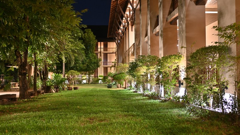 Luxury Dual-Brand Hotels Gain Ground in Large-Scale Properties Luxury Dual-Brand Hotels Gain Popularity for Large-Scale Properties