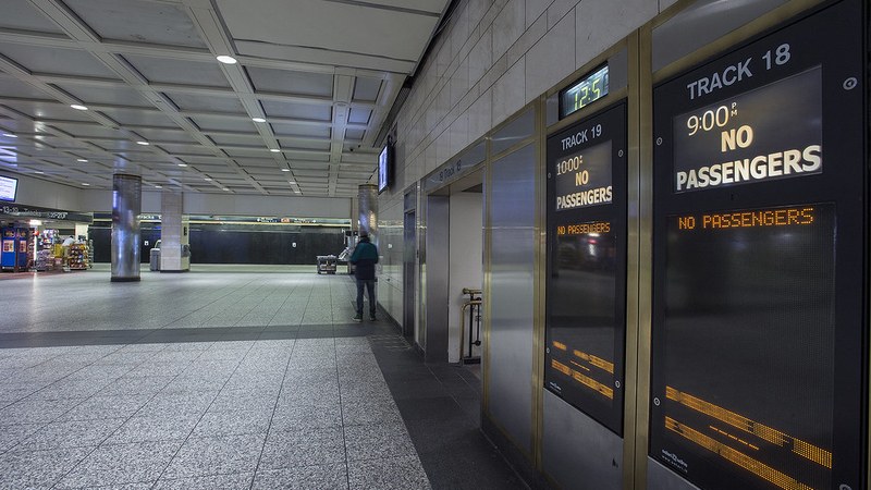 Nor’easter Cancels 400+ Flights, Cuts Power for 100,000+ in US Northeast Nor'easter Storm Triggers 400+ Flight Cancellations and Power Outages in US Northeast